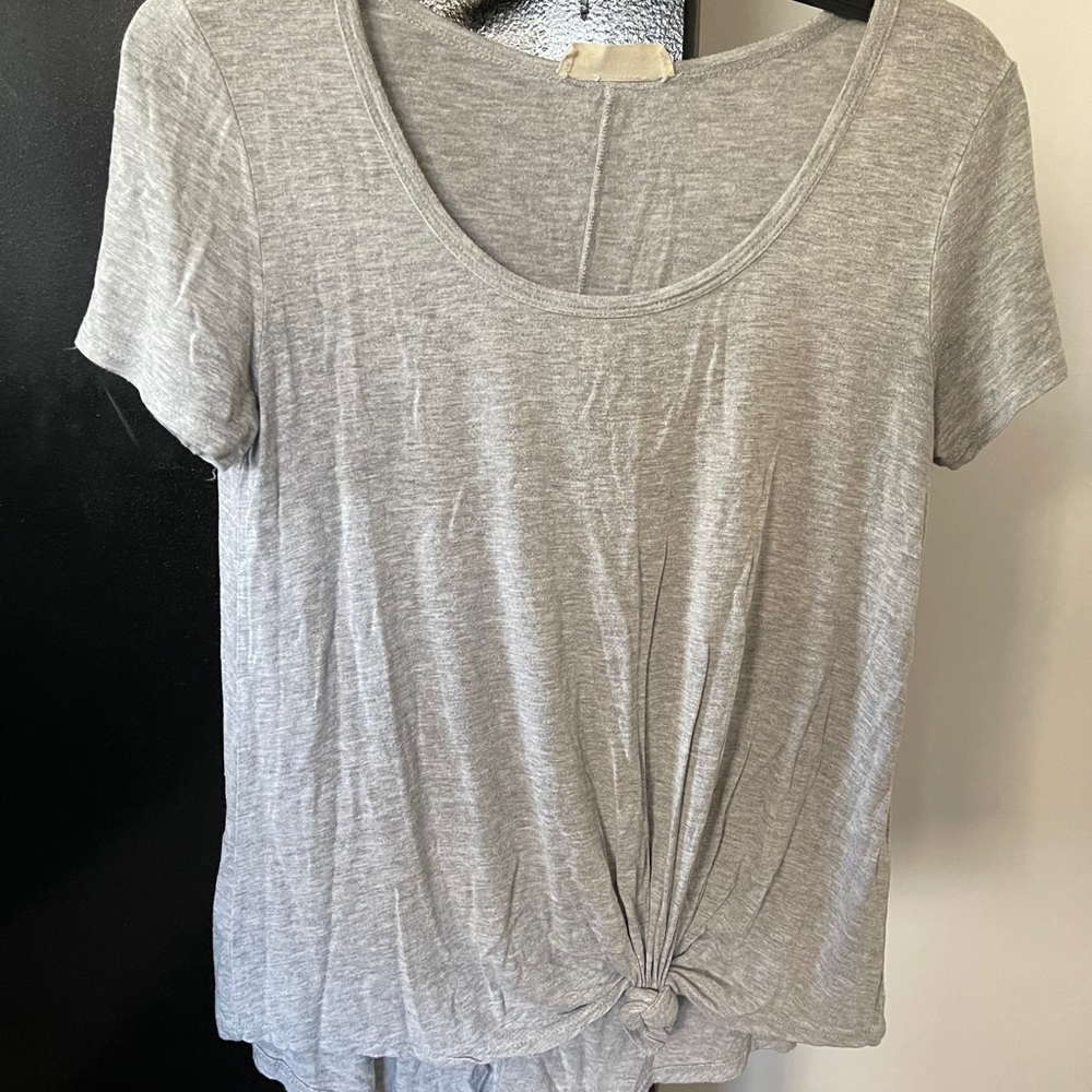 Grey scoop-neck tee